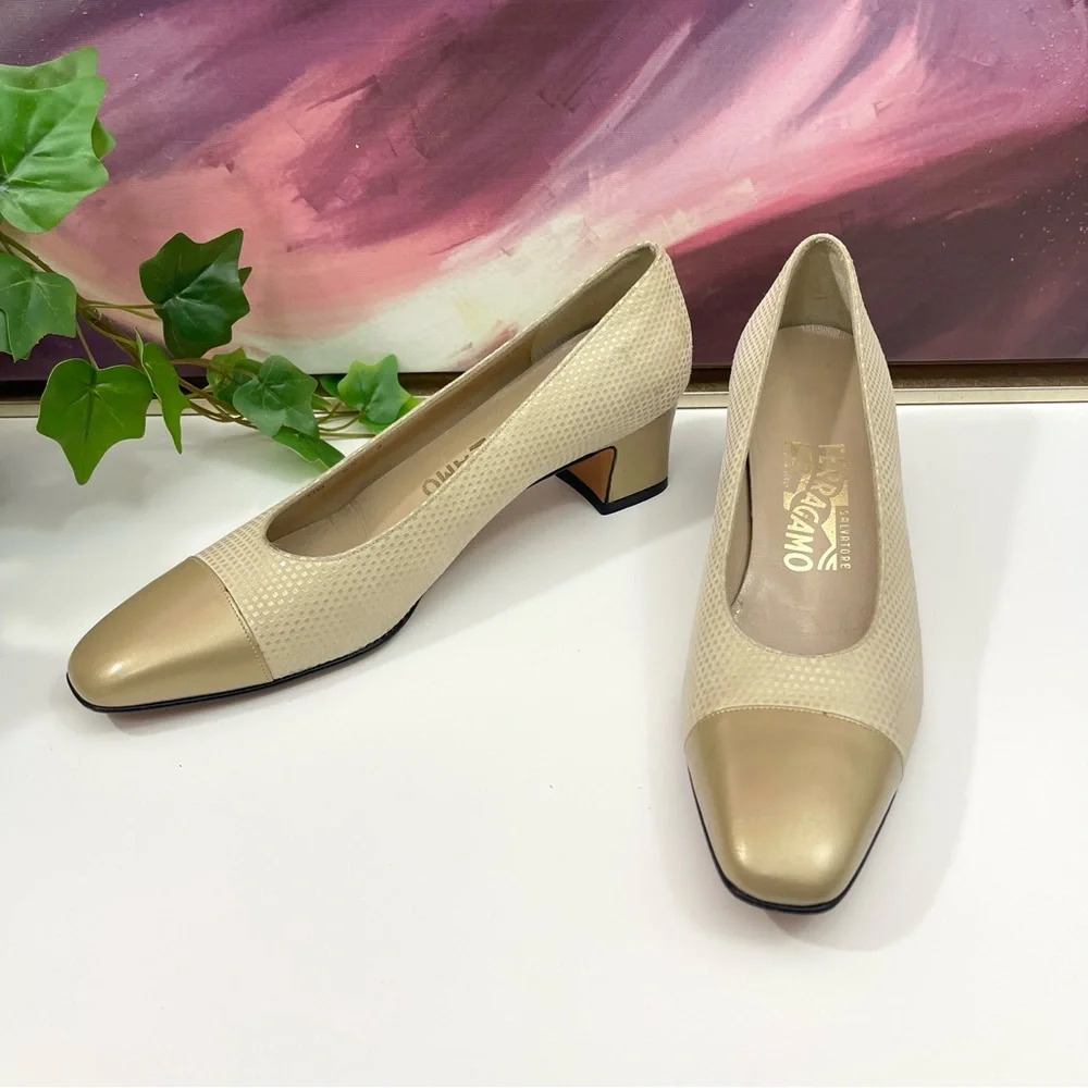 Salvatore Ferragamo Vintage Suede Colorblock Pattern Pumps 9 AAAAA‎ Extra Narrow